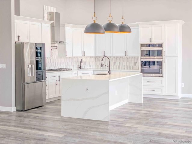 56520 E 74th Avenue, Strasburg, CO 80136