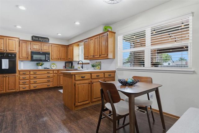 6812 N Ann Arbor Terrace, Oklahoma City, OK 73132