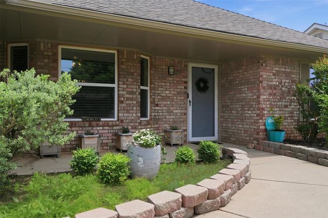 6812 N Ann Arbor Terrace, Oklahoma City, OK 73132