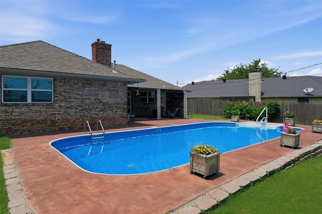 6812 N Ann Arbor Terrace, Oklahoma City, OK 73132