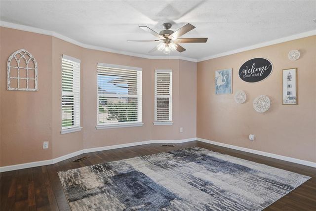 6812 N Ann Arbor Terrace, Oklahoma City, OK 73132