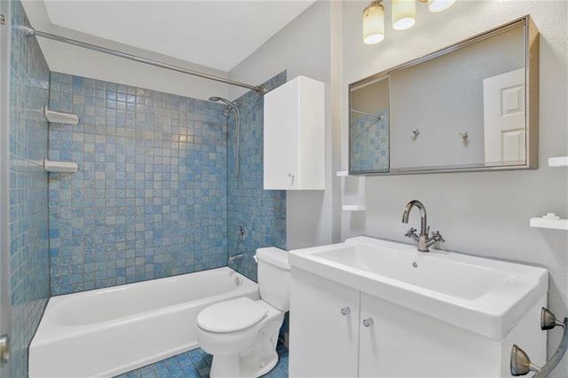 2000 Lightsey RD 1, Austin, TX 78704