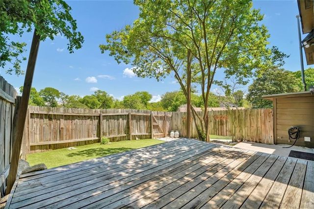 2000 Lightsey RD 1, Austin, TX 78704