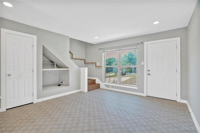 2000 Lightsey RD 1, Austin, TX 78704