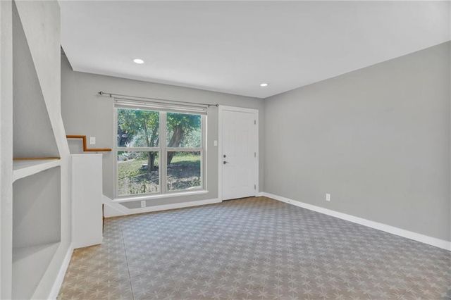 2000 Lightsey RD 1, Austin, TX 78704