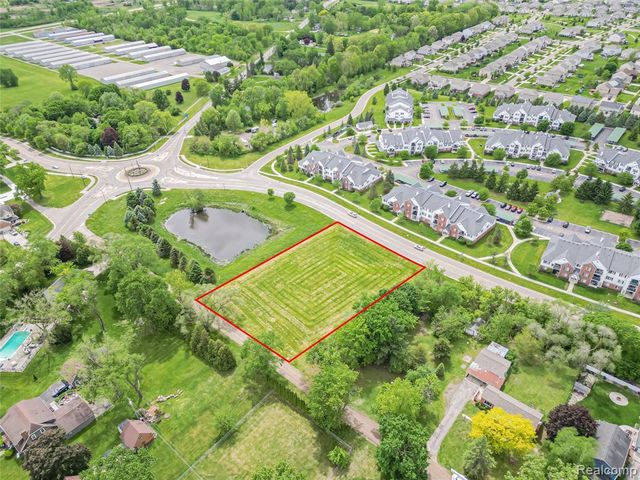 57735 New Hudson Drive, New Hudson, MI 48165