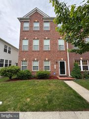 9967 LEANDER LN, Manassas, VA 20110