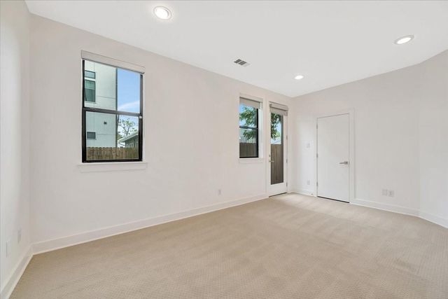 2104 Colorado Street, Houston, TX 77007