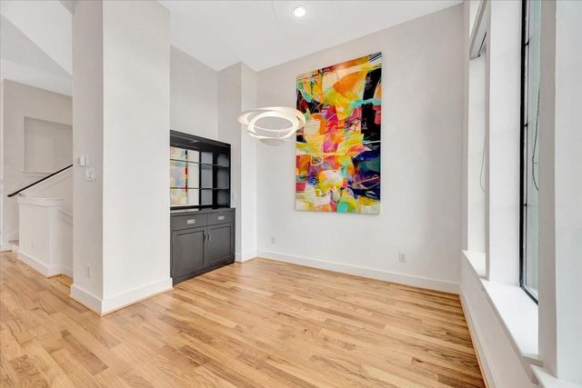 2104 Colorado Street, Houston, TX 77007