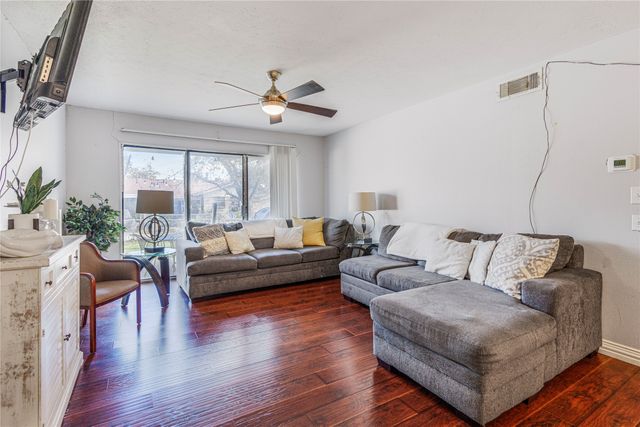 2404 Catalina Drive, Mesquite, TX 75150