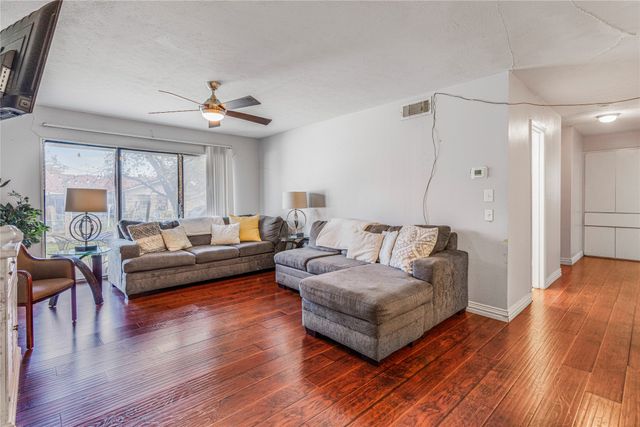 2404 Catalina Drive, Mesquite, TX 75150