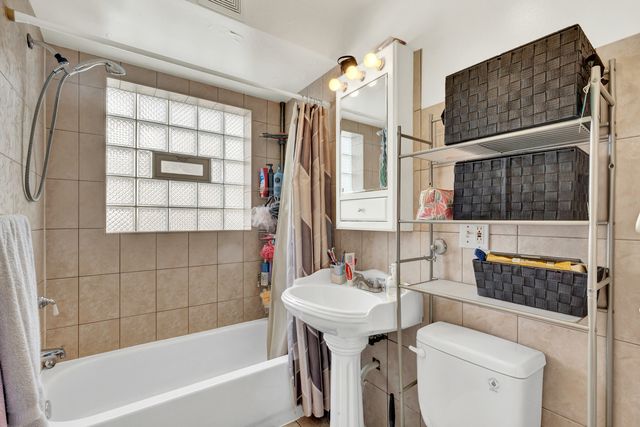 6653 W belmont Avenue, Chicago, IL 60634