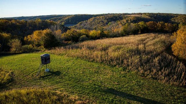 N23415 Oak Ridge DRIVE, Galesville, WI 54630