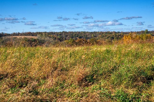 N23415 Oak Ridge DRIVE, Galesville, WI 54630