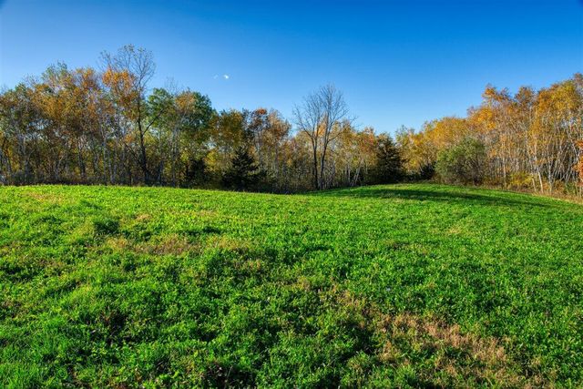 N23415 Oak Ridge DRIVE, Galesville, WI 54630