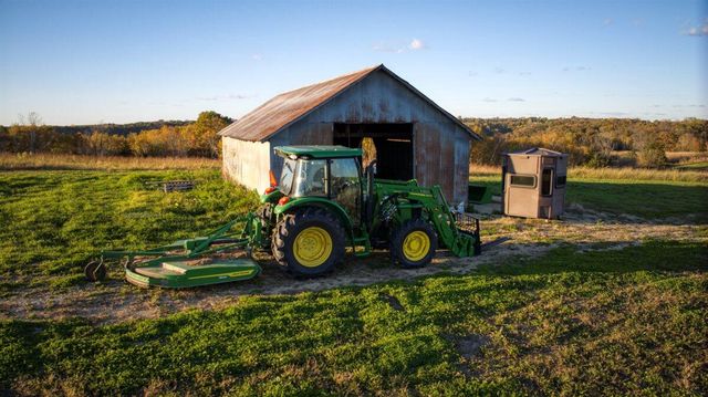 N23415 Oak Ridge DRIVE, Galesville, WI 54630