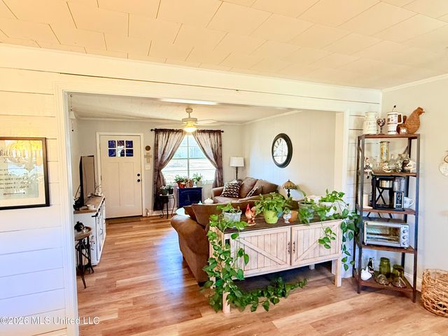 740 Robinson Road, Grenada, MS 38901