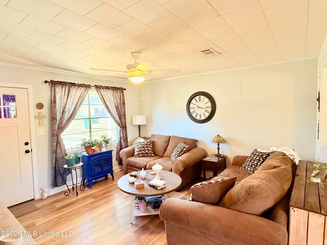 740 Robinson Road, Grenada, MS 38901