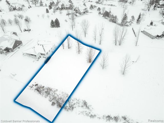 1932 Sandy Shores Drive, Oxford, MI 48371