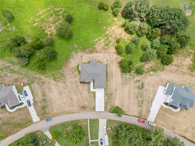 1630 Parchman Rd, Clarksville, TN 37040