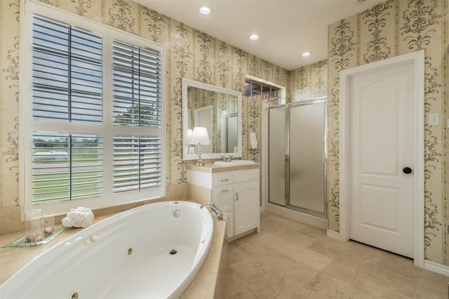 13507 Friendship Road, Pilot Point, TX 76258