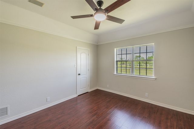 13507 Friendship Road, Pilot Point, TX 76258