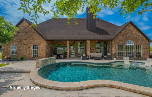 13507 Friendship Road, Pilot Point, TX 76258