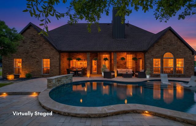 13507 Friendship Road, Pilot Point, TX 76258