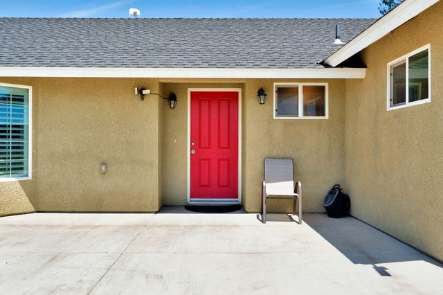 17209 Alonzo Court, Madera, CA 93638
