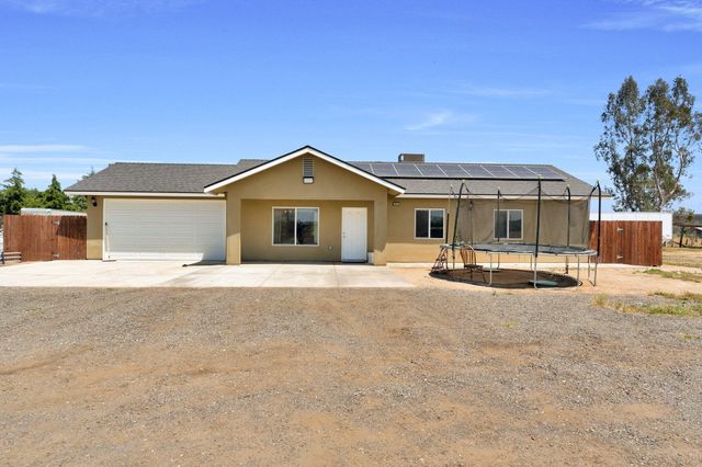 17209 Alonzo Court, Madera, CA 93638