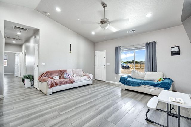 17209 Alonzo Court, Madera, CA 93638