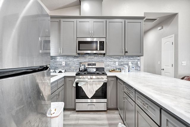 17209 Alonzo Court, Madera, CA 93638