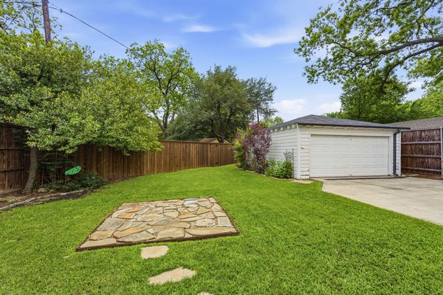 7024 Wake Forrest Drive, Dallas, TX 75214