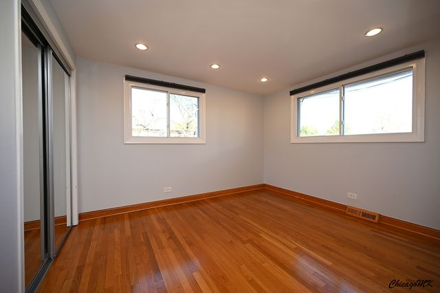 429 E Lincoln Street, Mount Prospect, IL 60056