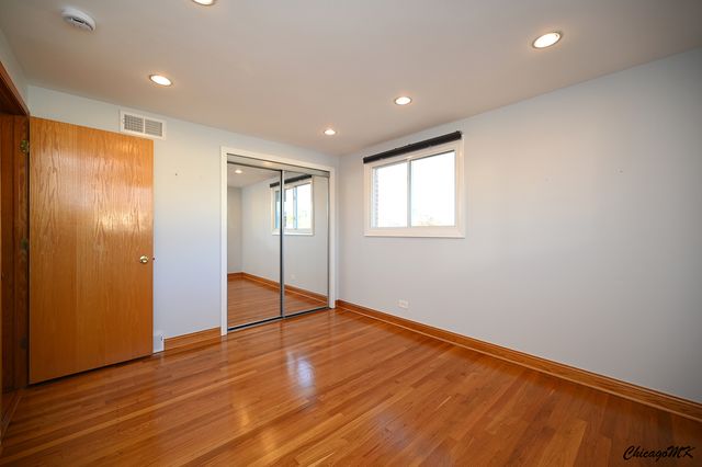 429 E Lincoln Street, Mount Prospect, IL 60056