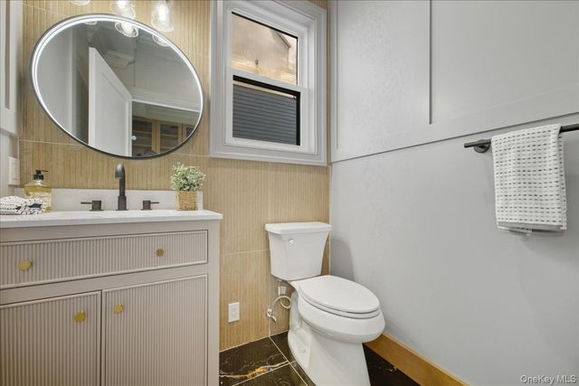 2 Jupiter Lane, Levittown, NY 11756