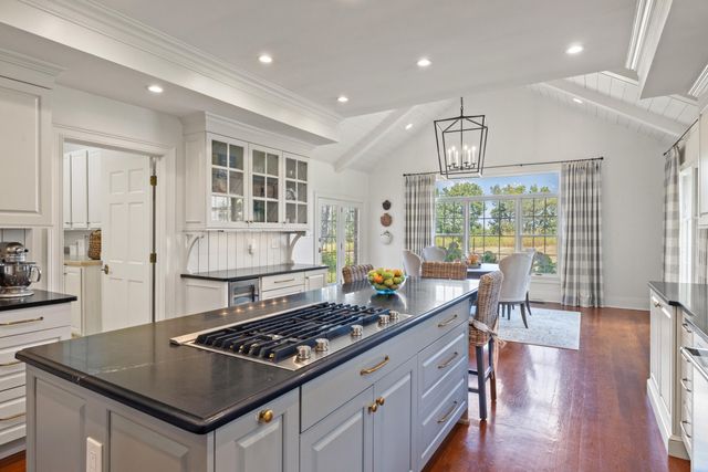 48 Ave of Champions, Nicholasville, KY 40356