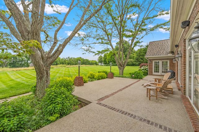 48 Ave of Champions, Nicholasville, KY 40356