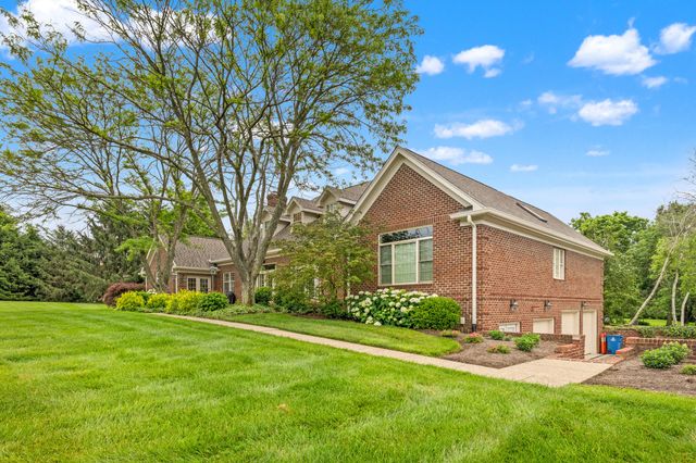 48 Ave of Champions, Nicholasville, KY 40356