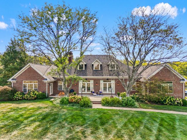 48 Ave of Champions, Nicholasville, KY 40356