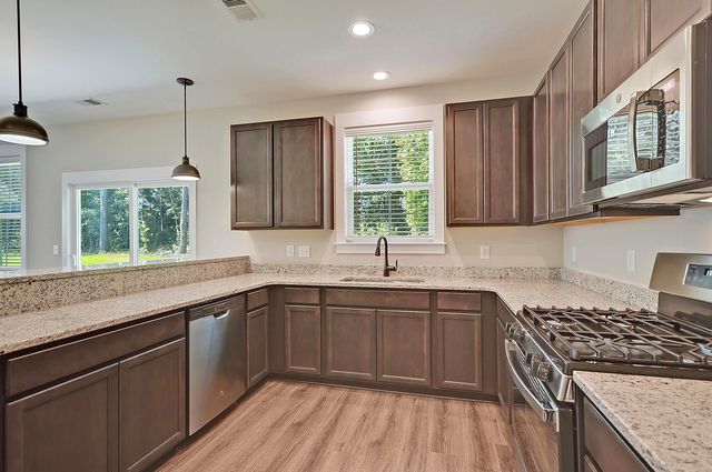 8601 Connor Court, North Charleston, SC 29406