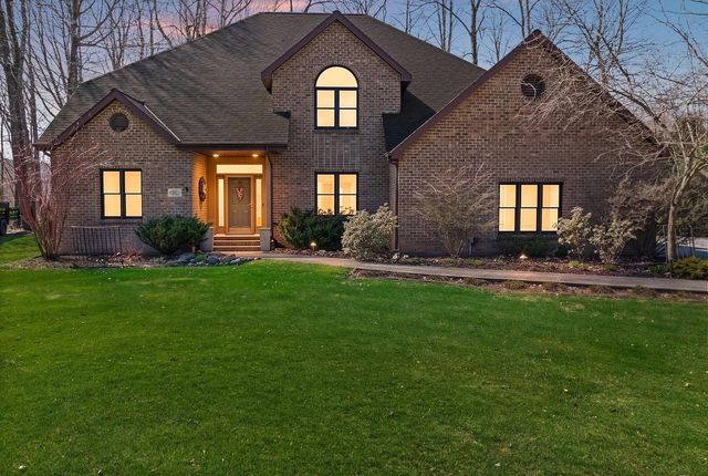 509 Wild Oak DRIVE, Manitowoc, WI 54220