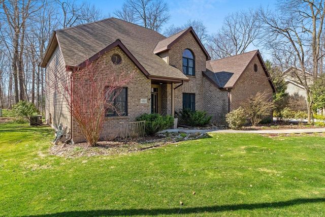 509 Wild Oak DRIVE, Manitowoc, WI 54220