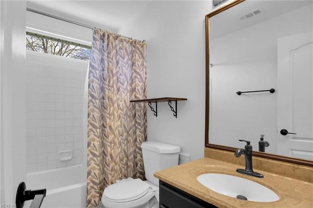 3025 Silver Maple DR, Virginia Beach, VA 23452