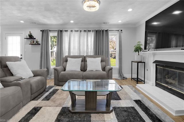 3025 Silver Maple DR, Virginia Beach, VA 23452