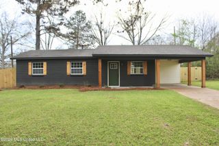 1304 NE 1st Avenue, Magee, MS 39111