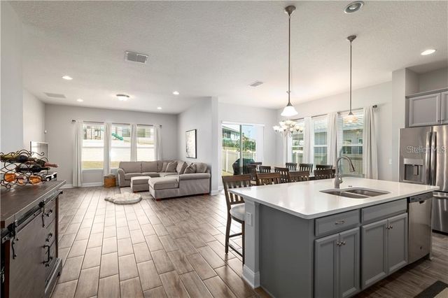 17004 GATHERING PLACE CIRCLE, Clermont, FL 34711