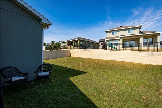 17004 GATHERING PLACE CIRCLE, Clermont, FL 34711