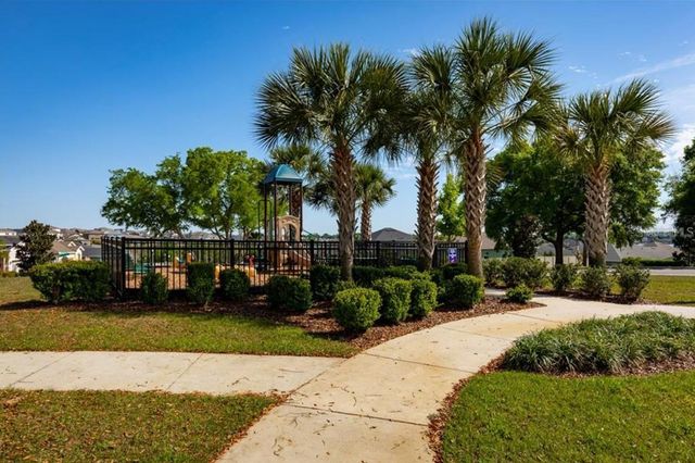 17004 GATHERING PLACE CIRCLE, Clermont, FL 34711