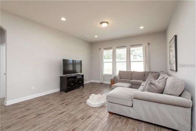 17004 GATHERING PLACE CIRCLE, Clermont, FL 34711